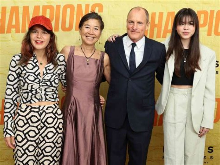 Does Woody Harrelson have a twin? – Celebrity