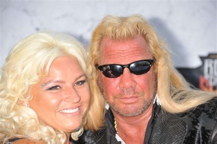 Dog The Bounty Hunter Defends His Female Friend After Daughter Lyssa Drags Her For Trying To Date Him Months After Beth Chapman’s Passing!