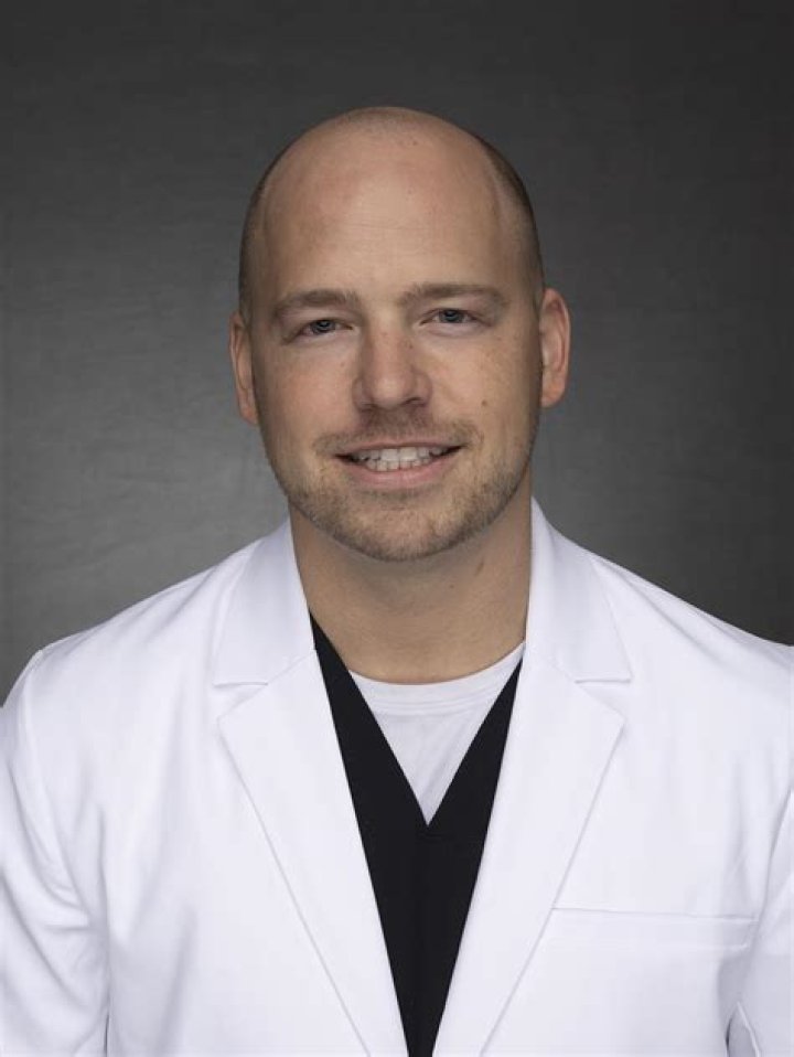 Dr. Adam Coe, MD – Kingsport, TN