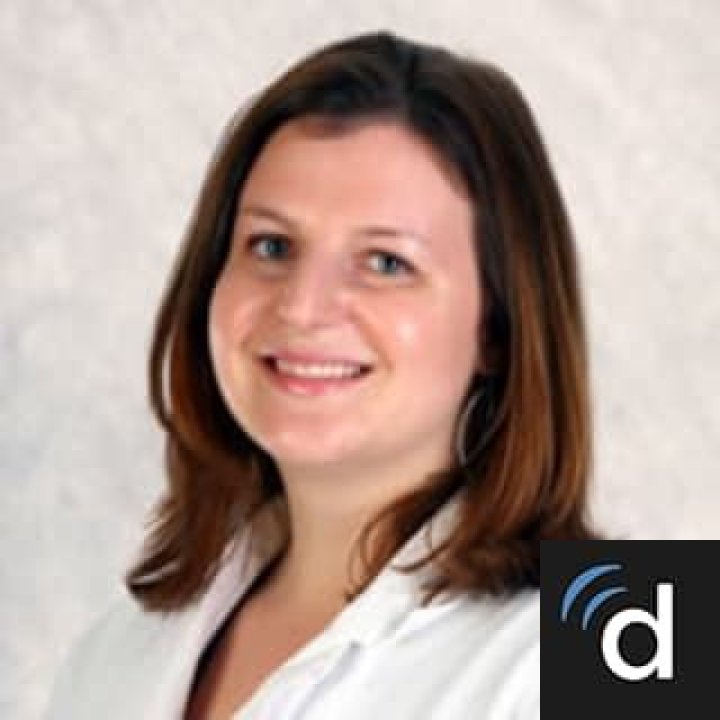 Dr. Candi Overholt, MD – Newport, TN
