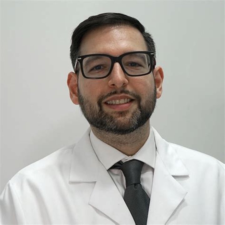 Dr. Carlos Quinones, MD – Batavia, NY