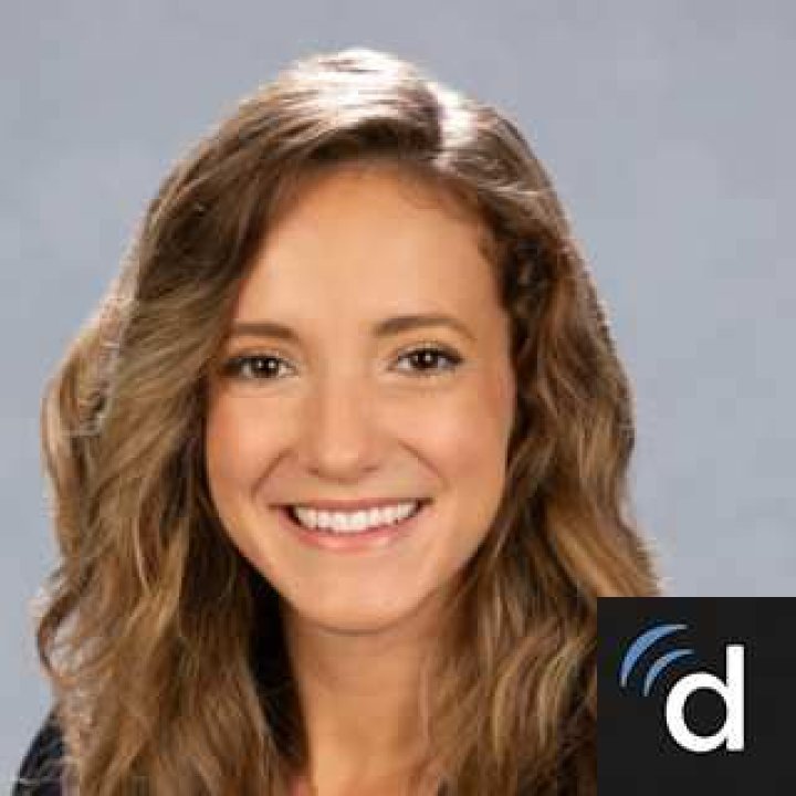 Dr. Carly Moser, MD – Chicago, IL