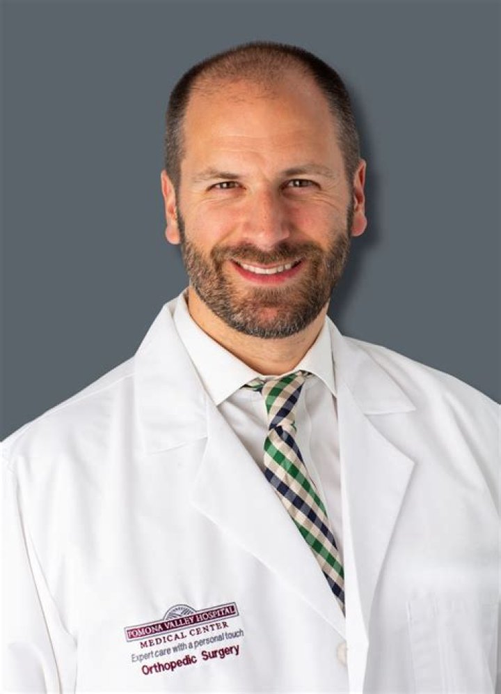 Dr. Christopher Hayes, MD – Richmond, VA