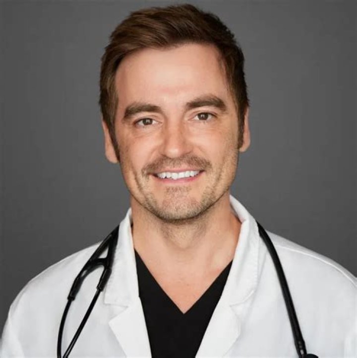 Dr. David Bromet, MD – Elgin, IL