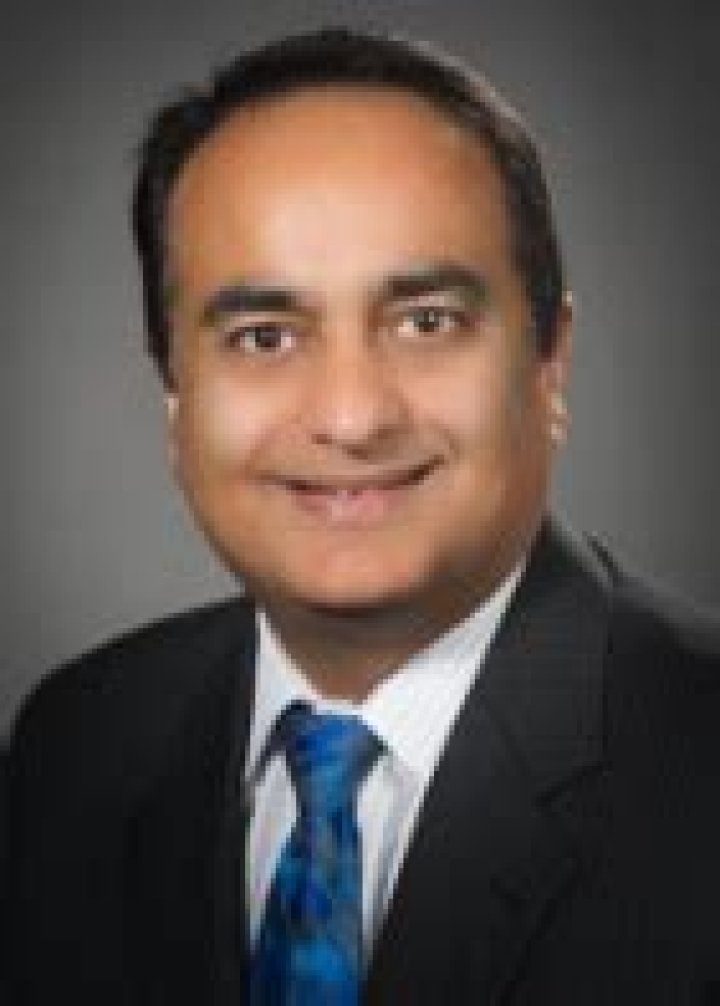 Dr. Dheeraj Khanna, MD – Bay Shore, NY