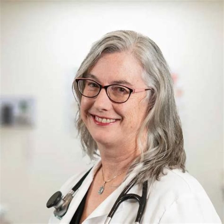 Dr. Elizabeth (Anderson) Cruz, MD – Phoenix, AZ