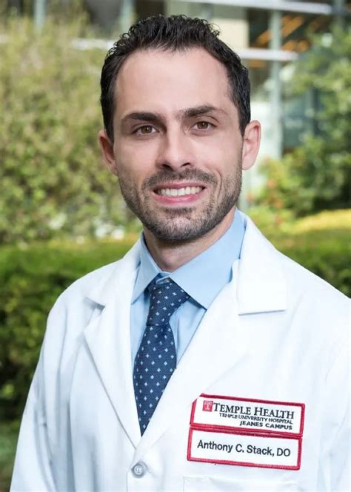 Dr. John Tomich, MD – Stoneham, MA
