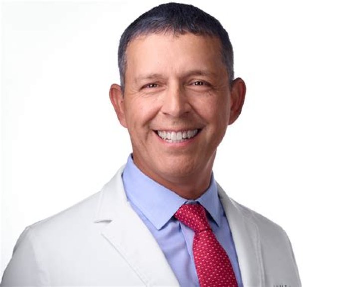 Dr. Juan Espinoza, MD – Bay Shore, NY