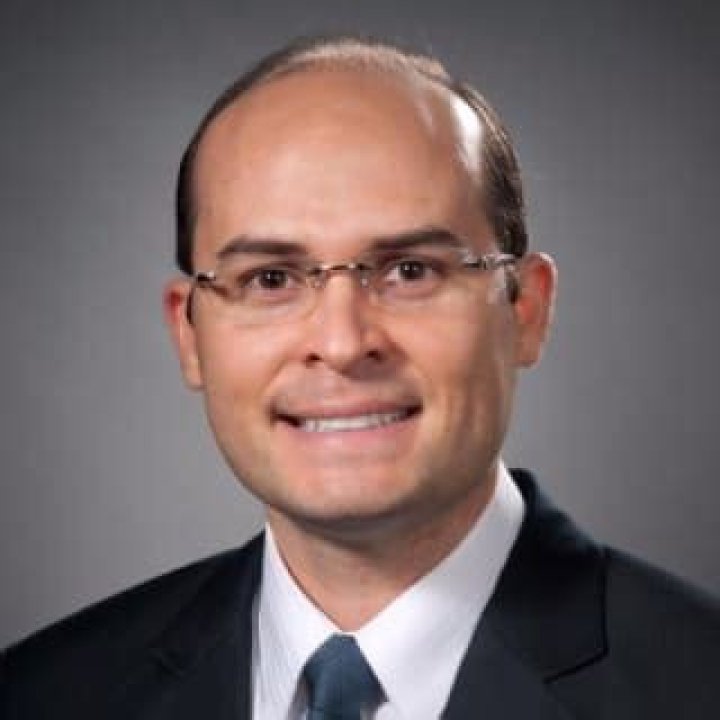 Dr. Juan Gilbert Fernandez, MD – Smithtown, NY