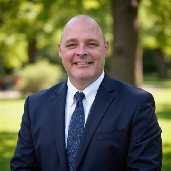 Dr. Justen Watkins, DO – Dighton, KS