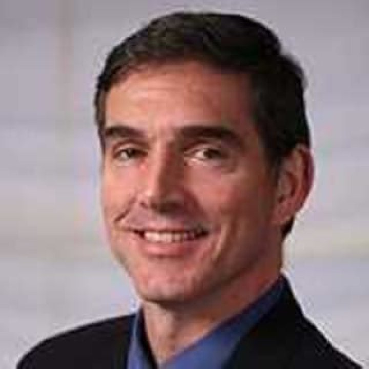 Dr. Mario Loomis, MD – Middletown, NY