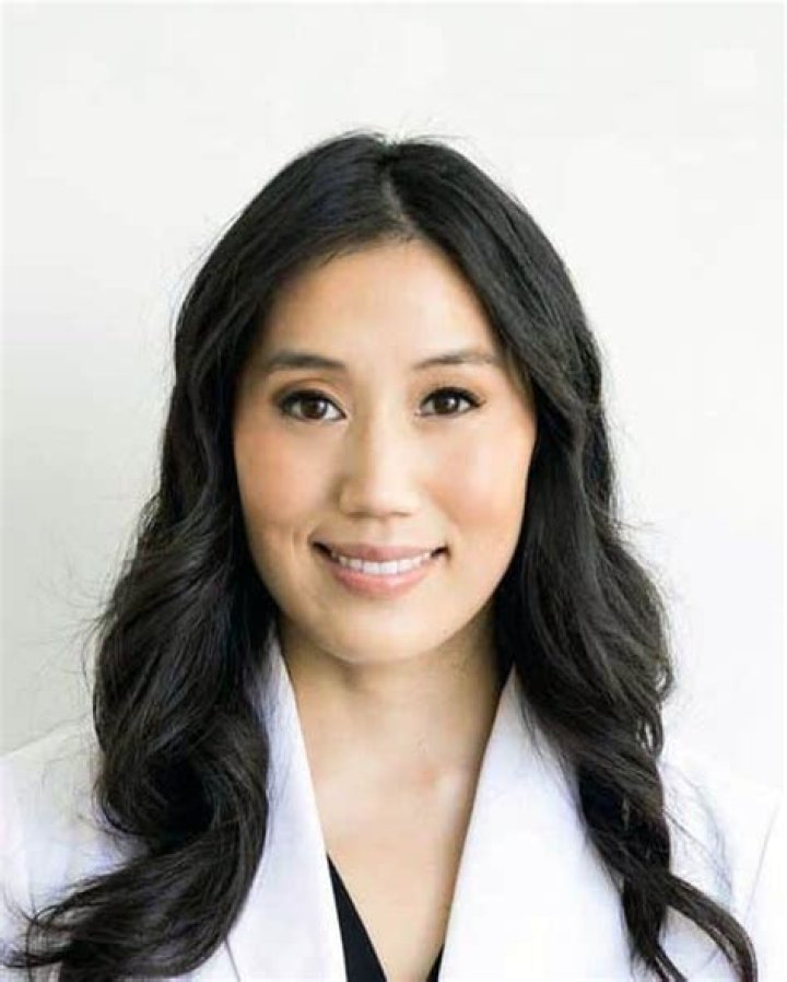 Dr. Nimmi Kapoor, MD – Encino, CA