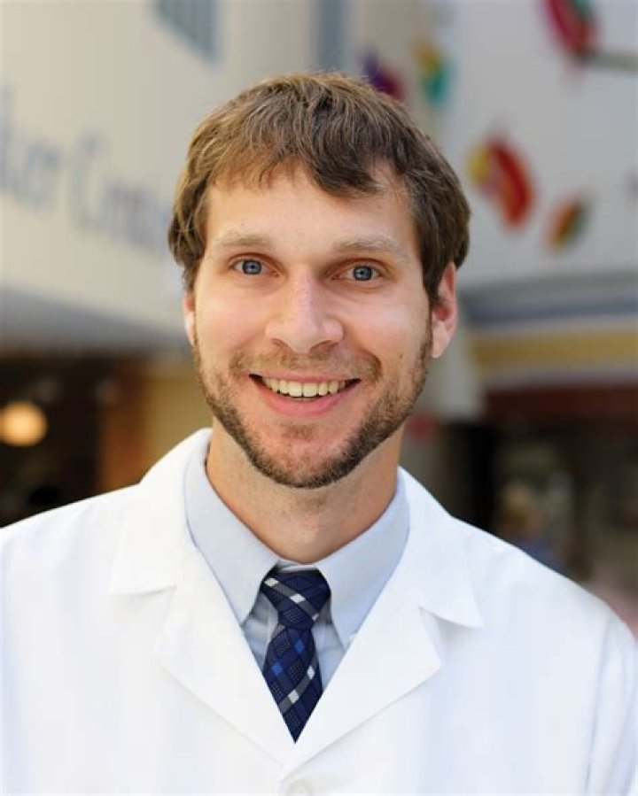 Dr. Peter Longstreet, MD – Kalamazoo, MI