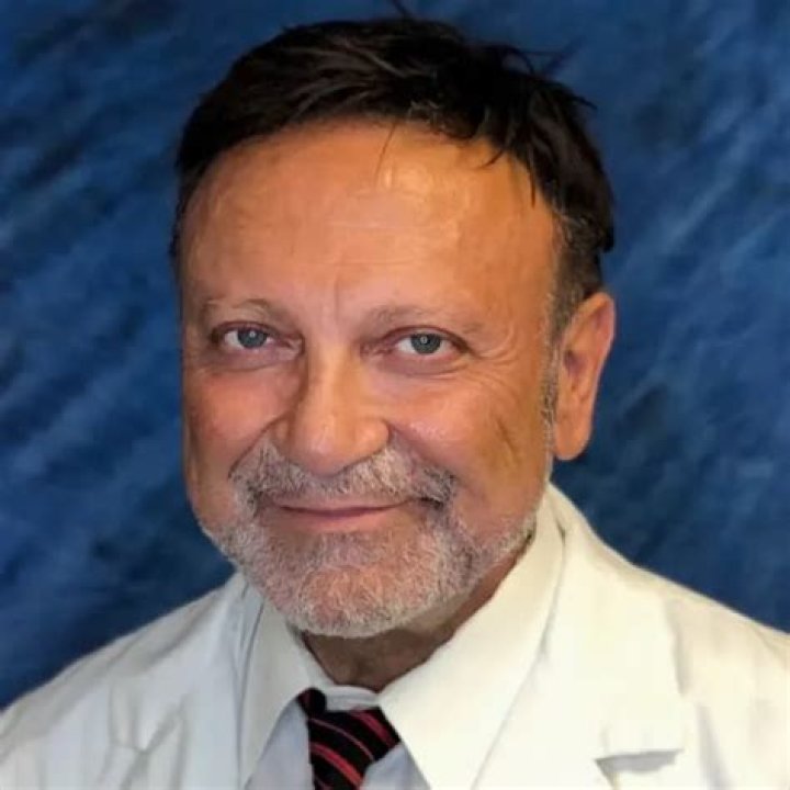 Dr. Raphael Szymanski, MD – Detroit, MI