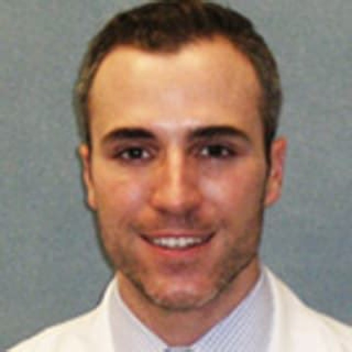 Dr. Robert Bacigalupi, MD – West Islip, NY