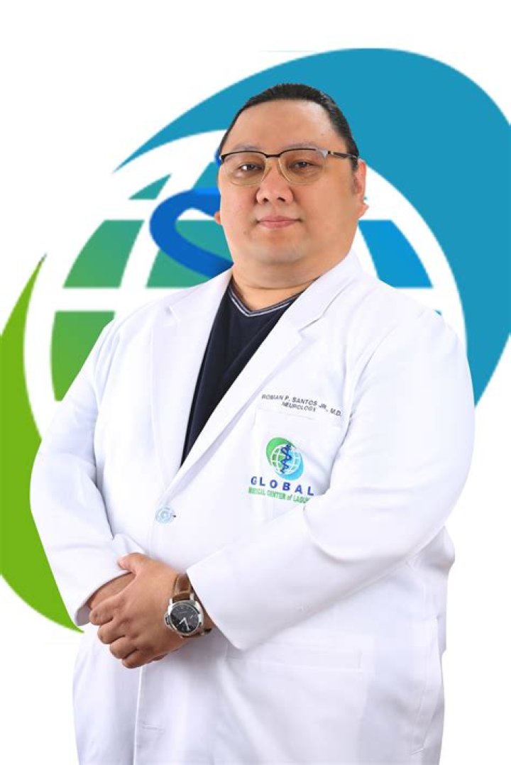 Dr. Roman Santos, MD – Lakeville, MA
