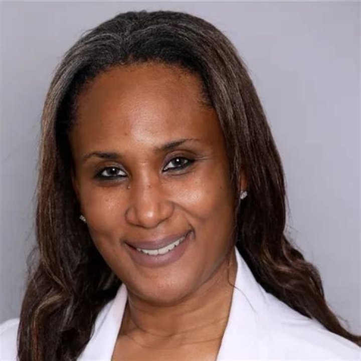 Dr. Samina Makani, MD – Encinitas, CA