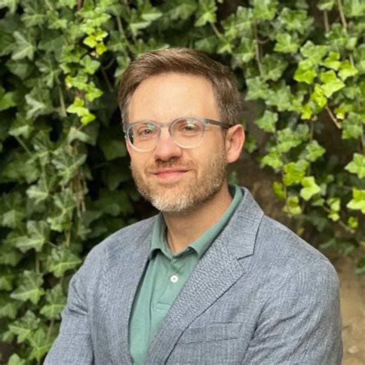 Dr. Thomas Burnstine, MD – Libertyville, IL