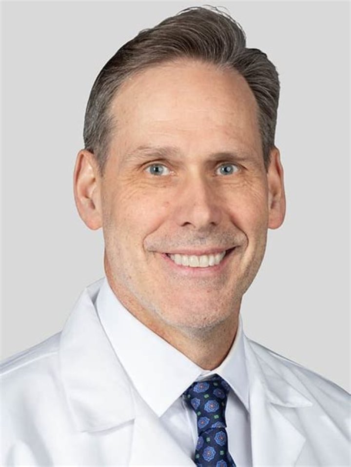 Dr. Timothy Roberts, MD – Westbury, NY