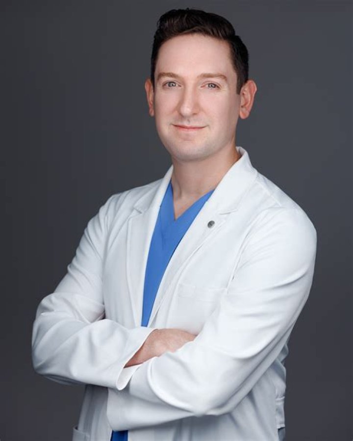 Dr. Walter Robertson IV, MD – Clackamas, OR