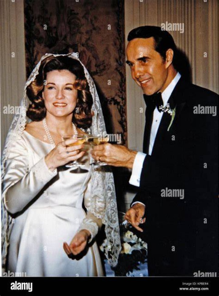 Elizabeth Dole Age, Everything To Know About Senator Bob Dole’s Wife