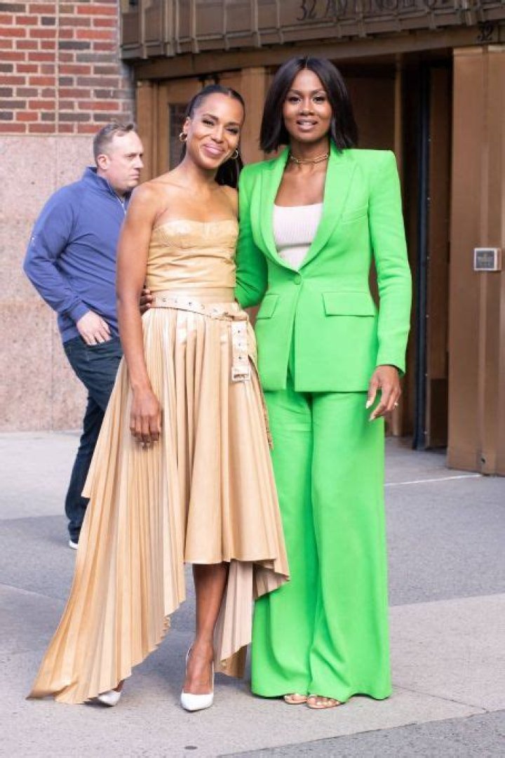 Emayatzy Corinealdi Wiki, Age, Husband, Baby, Net Worth, Height, Mother, Father & More
