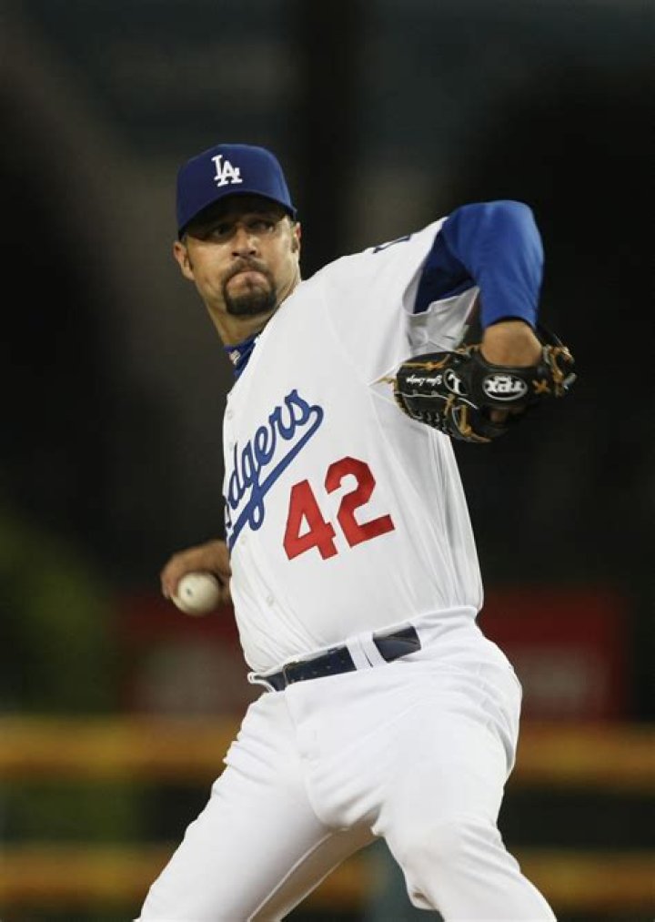 Esteban Loaiza Age, Wikipedia, Biography, Children, Salary, Net Worth, Parents.