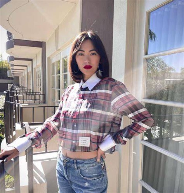 Fans Assume Jessica Henwick Is Lesbian In Real Life, Meet Her Boyfriend Or Partner
