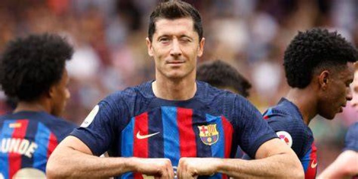 Fans Believe Robert Lewandowski Is Jewish, His Religion and Christian Origin