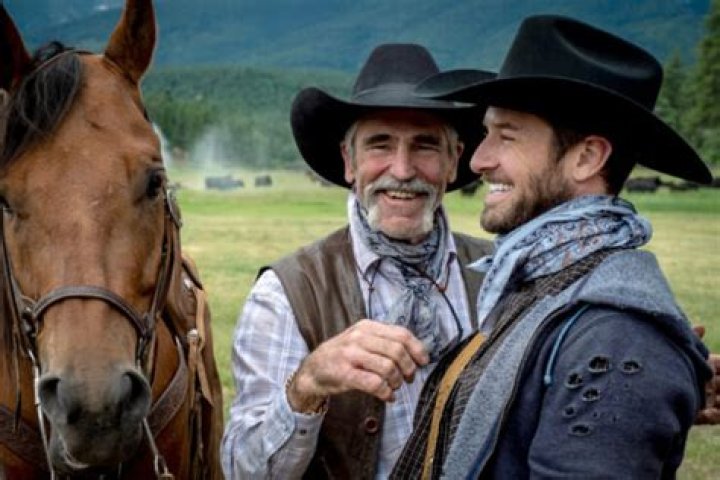 Fans love this real-life ‘Yellowstone’ family connection