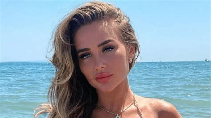 Gabriella Howell in Bathing Suit is "Unreal" — Celebwell