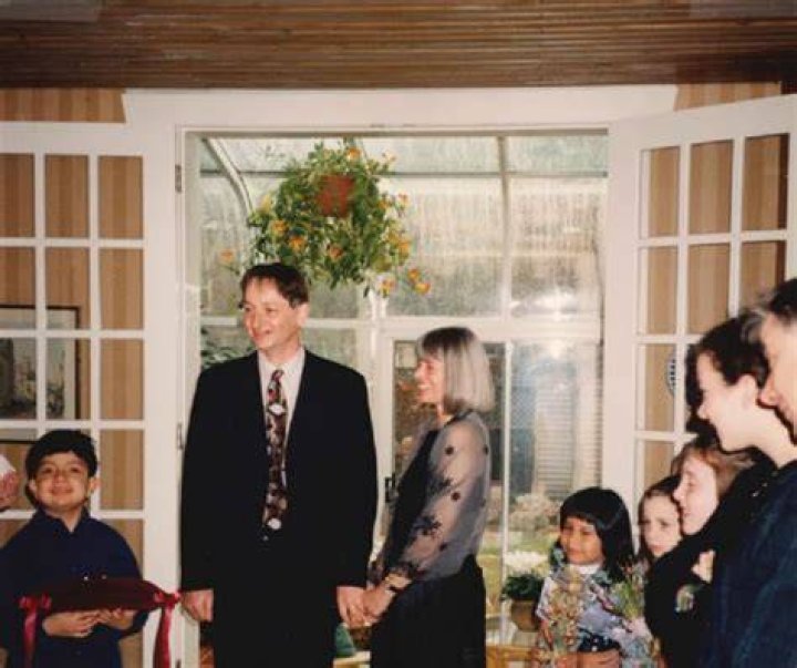 Geoffrey Hinton Bioigraphy, Age, Family, Photo, Wife, Books, Coursera, Career, Net Worth And News