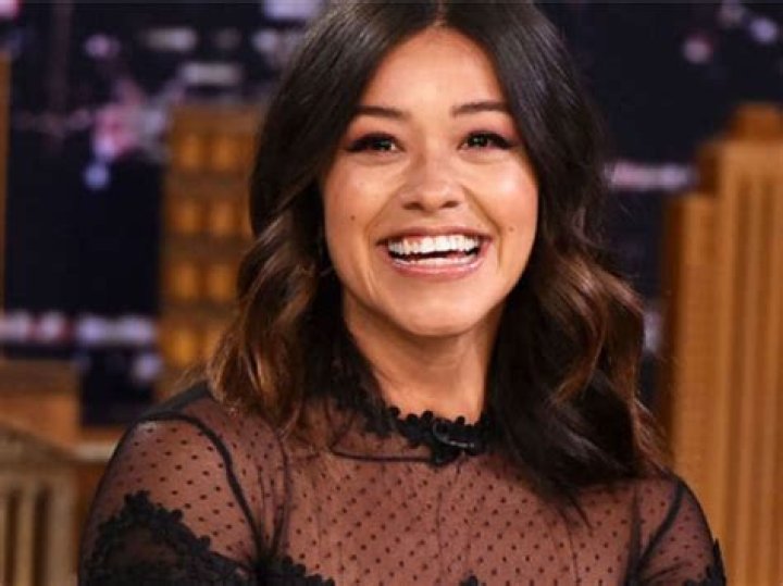 Gina Rodriguez Reflects On Five Seasons Of Jane The Virgin In Tearful Goodbye Message