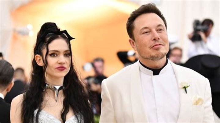 Grimes Pregnant With Boyfriend Elon Musk’s Baby? – See Her Announcement!