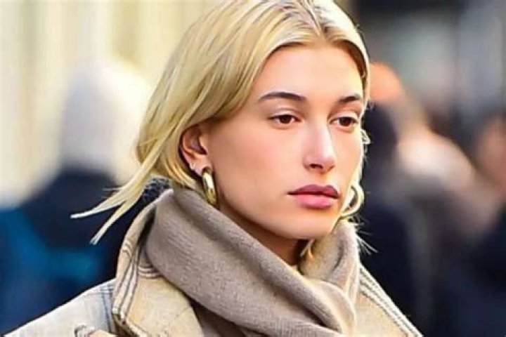 Hailey Baldwin Opens Up About Justin Bieber’s ‘Possessive’ Fans – Admits She’s ‘Frustrated’
