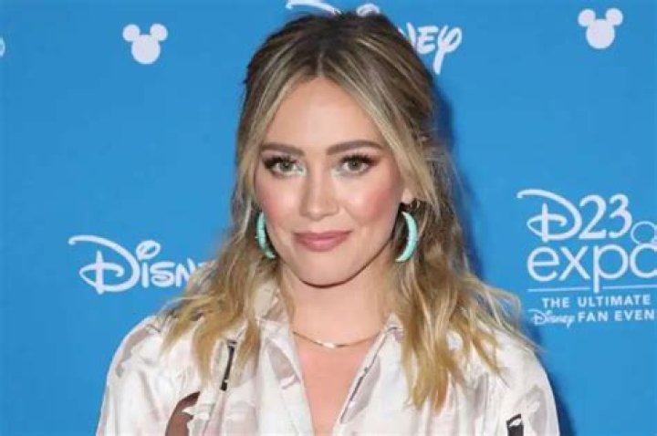 Hilary Duff Announces That The ‘Lizzie McGuire’ Reboot Is Not Coming After All!