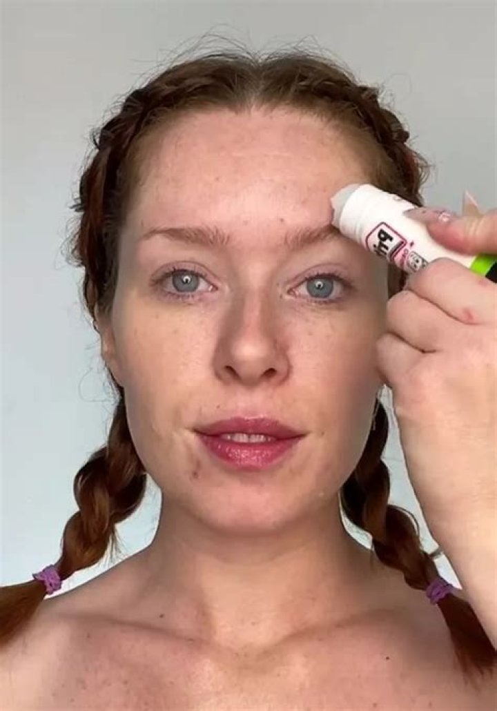 Hollymurraymakeup video statistics