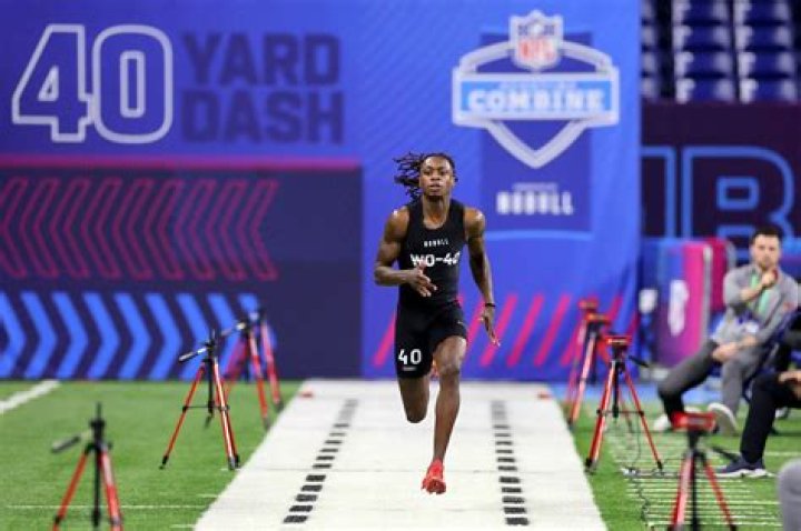 How fast is 4.22 40 yard dash? – Celebrity