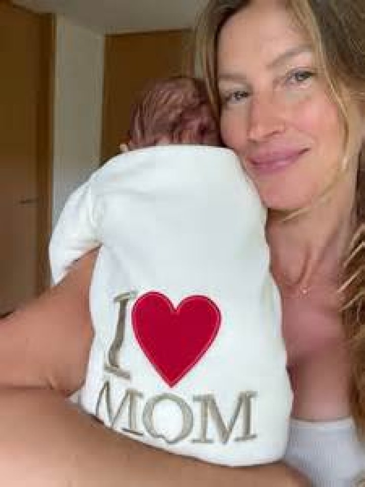 How is Gisele Bündchen so rich? Is Gisele Bündchen richer than Tom Brady?