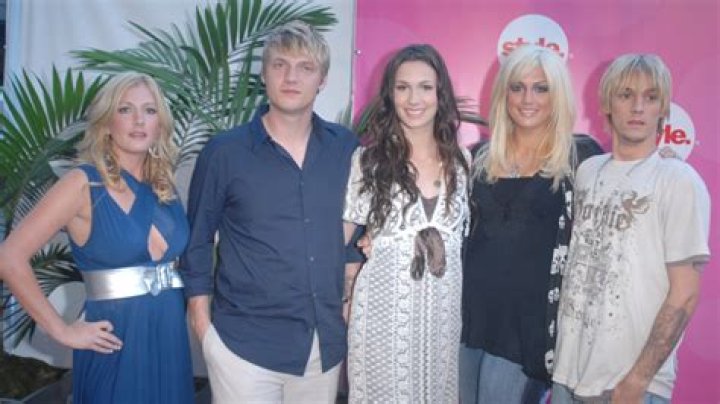 How many siblings did Aaron Carter have?