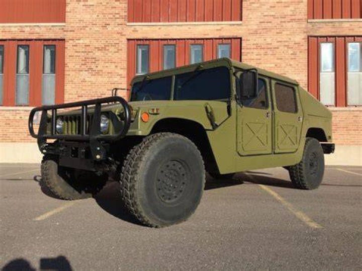 How much fuel does a military humvee hold