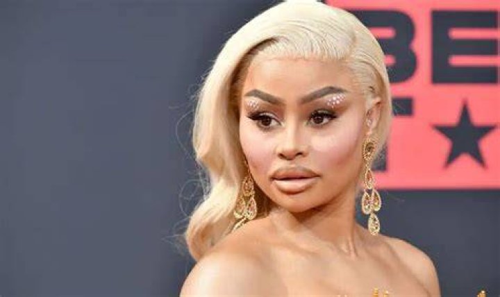 How Much Is Blac Chyna Worth Including The OnlyFans Income? Net Earnings Compared With Bella Thorne
