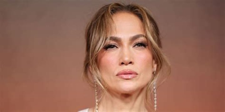 
How Much Money Does Jennifer Lopez Make? Latest Income Salary
