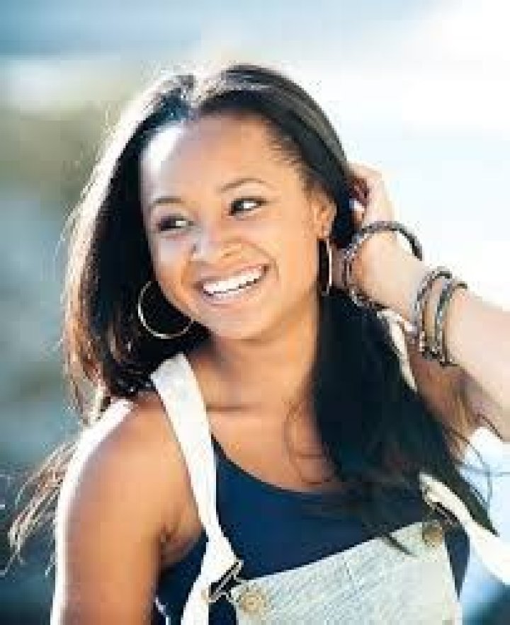 
How Much Money Does Rhyon Nicole Brown Make? Latest Income Salary
