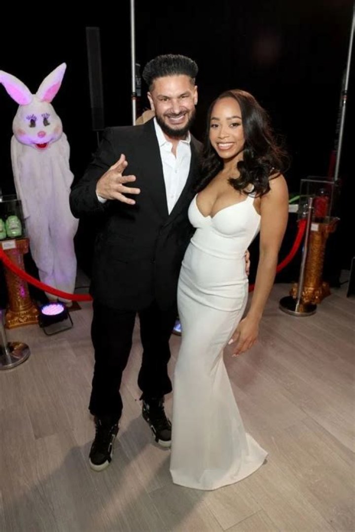 How Old Is Nikki Hall? Age, Biography , Instagram: Pauly DelVecchio Girlfriend