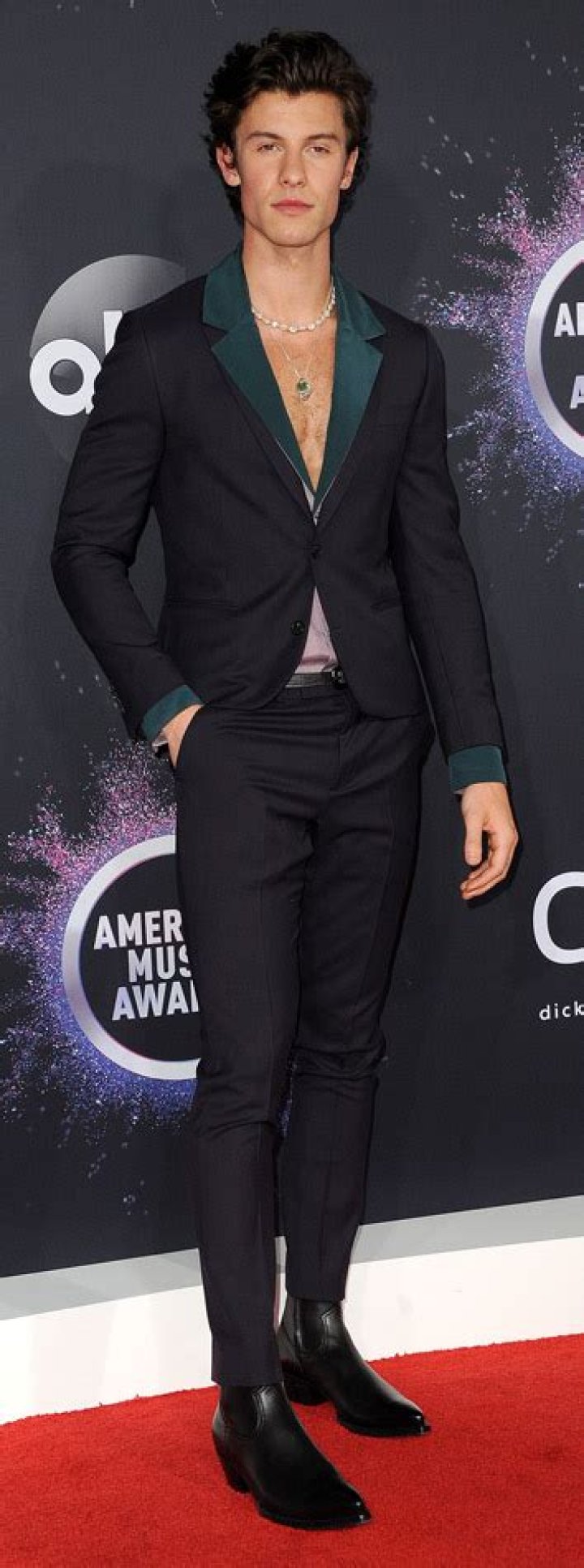 How Tall Is Shawn Mendes?