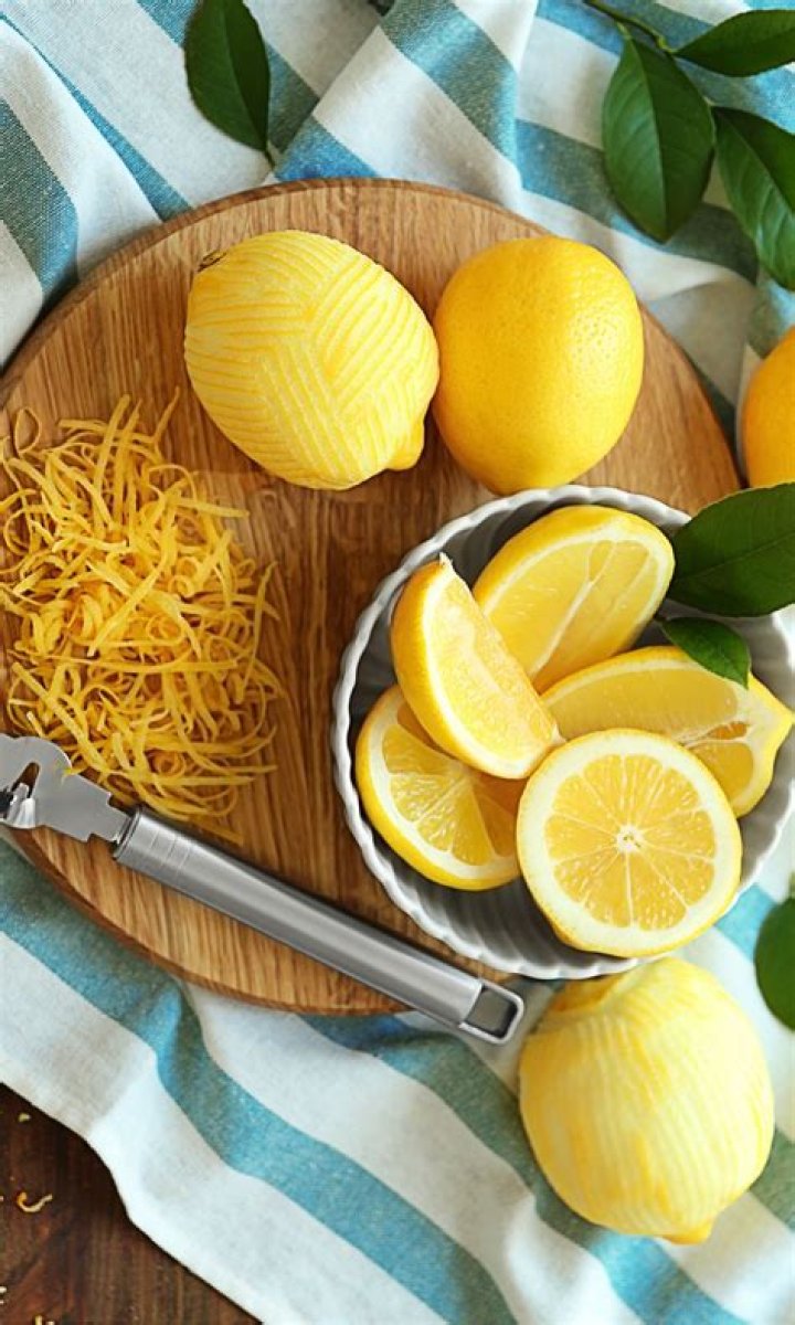 How to preserve lemon zest