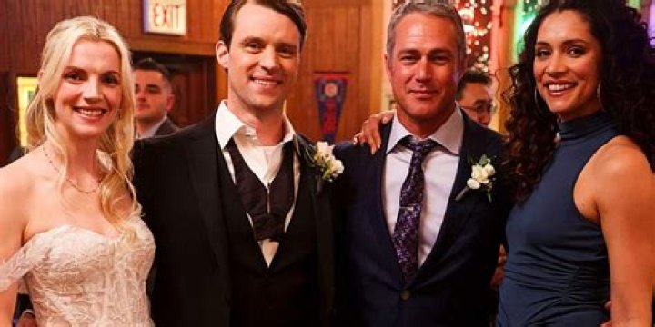 In What Episode Brett And Casey Get Together? – Celebrity