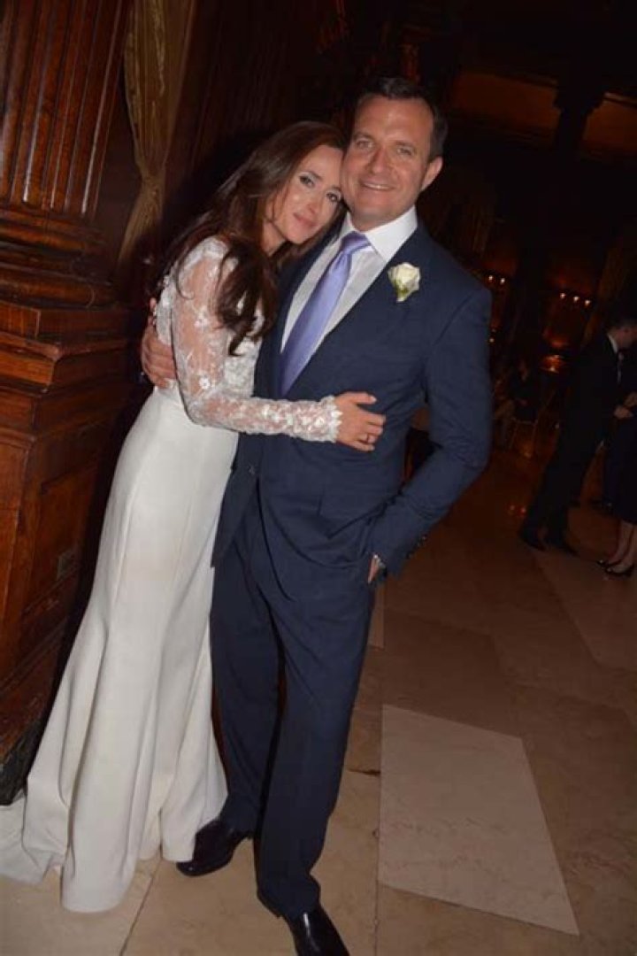 Is Greg Kelly Still Married? – Celebrity