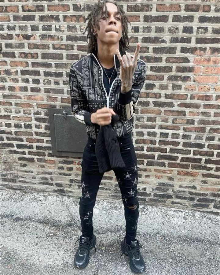 Is Lil Tjay in a gang? What gang is Lil Tjay in?